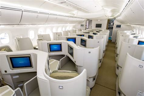 Vietnam Airlines Business Class on VN772 - Luxury Travel Magazine