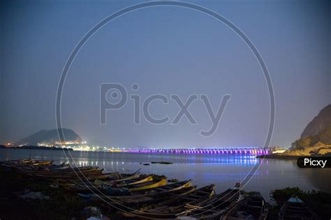 Image of Prakasam barrage Night view from storage side.-YR256628-Picxy