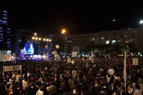 Remembering Yitzhak Rabin: A Photo Essay of the Israeli Leader's 20th ...