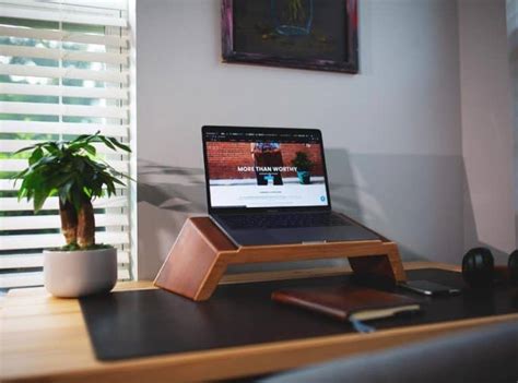 Optimal Desk Setup Ideas for a Productive Workspace