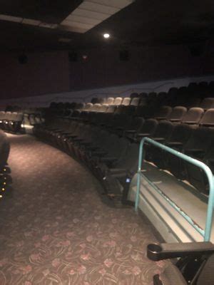 BRANSON MEADOWS CINEMAS - 11 Photos & 18 Reviews - 4740 N Gretna Rd ...