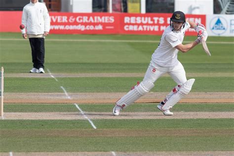 Phil Salt leads charge as top order wrest initiative for Sussex on day two | Sussex Cricket