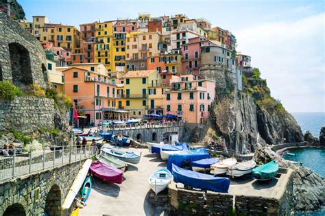 Byn Manarola är En Av De Fem Städerna Cinque Terre I Ligurien I Italien ...