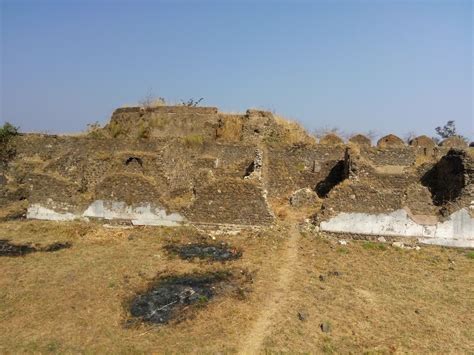 Asirgarh Fort in Burhanpur in Madhya Pradesh | The journey of a thousand miles begins with one step