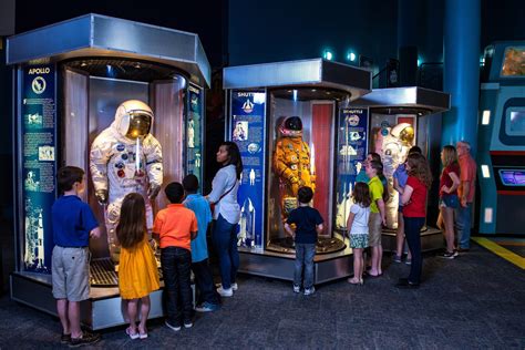 Plan a Field Trip - Space Center Houston