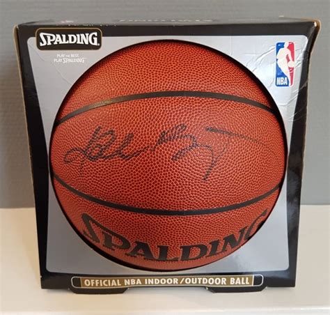 KOBE BRYANT autographed Spalding basketball - Catawiki