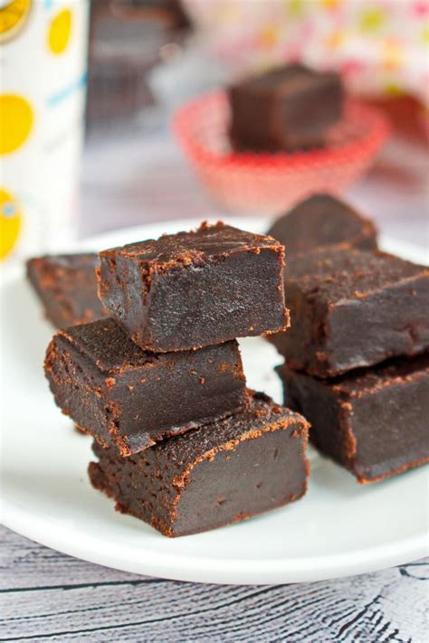 Classic Chocolate Fudge Recipe - COOK.ME