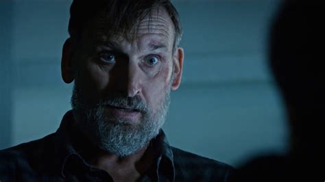 Christopher Eccleston (The Leftovers) - YouTube