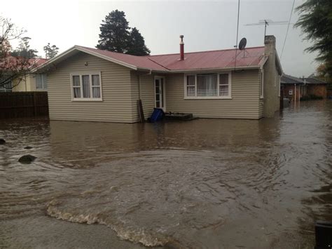 Intense rain sees trouble in Auckland | WeatherWatch - New Zealand's ...