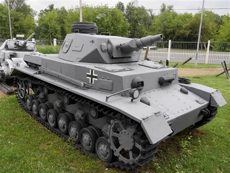 The medium tank T-4 (Pz Kpfw.IV Ausf.F). Developed in 1936 * All PYRENEES · France, Spain, Andorra