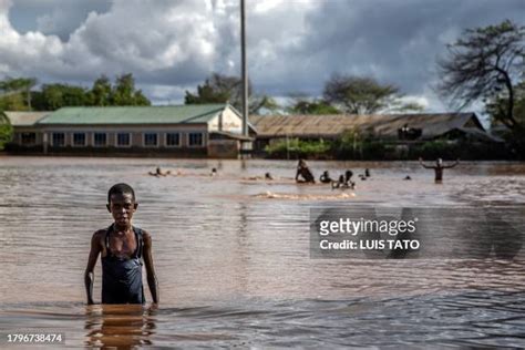 1,808 Kenya Floods Stock Photos, High-Res Pictures, and Images - Getty ...