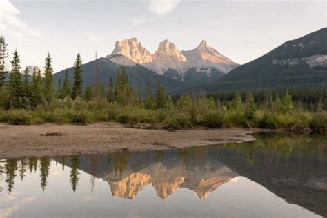 25 EASY Hikes in Canmore with Epic Views (for the whole family!)