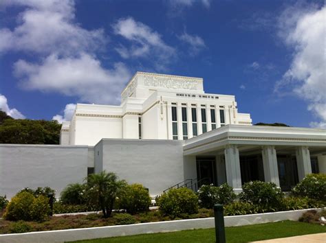 Temple Tourism: Laie Hawaii Temple