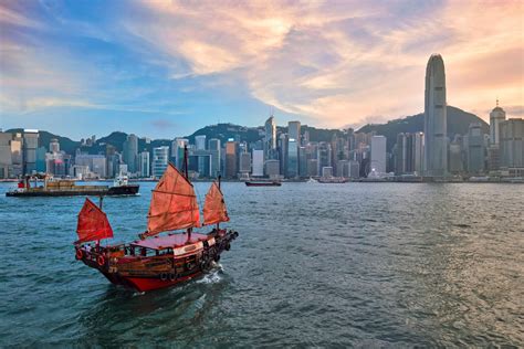 Explore the culture and history of Hong Kong - Sea Traveller