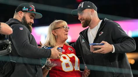 Kelce Brothers in Super Bowl: Jason Kelce Saved Travis Kelce's Career ...