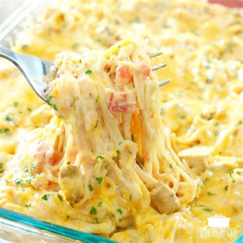 Creamy Chicken Spaghetti with salsa | Chicken spaghetti recipes, Cheesy ...