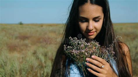 Steppe Flower Model Teen – Telegraph