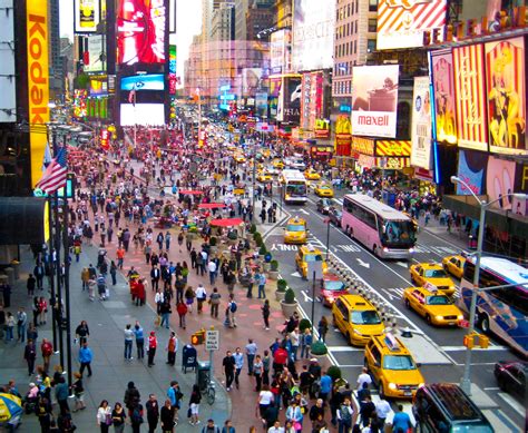 Times Square Pedestrian Makeover going permanent - City Clock