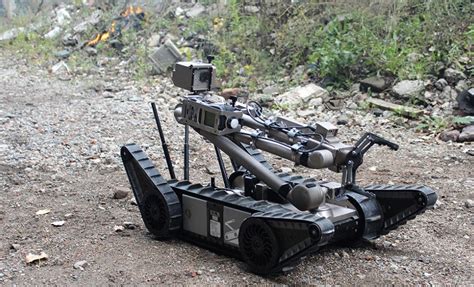 Robots in disaster response: Helping first responders in emergency