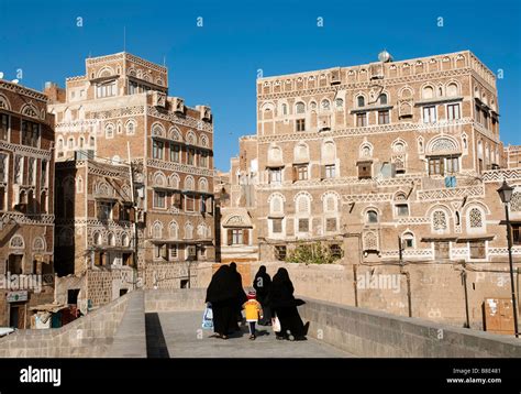 sanaa old town city yemen traditional architecture arabic Stock Photo ...