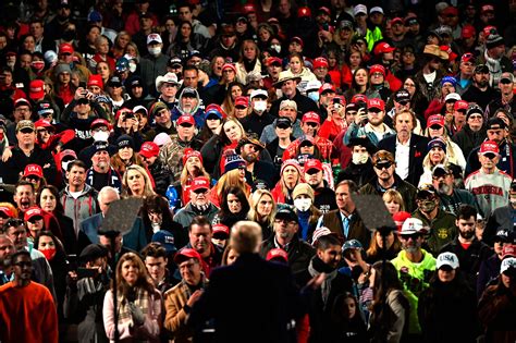 Trump's Georgia Rally Attendance: See Crowd Size Photos