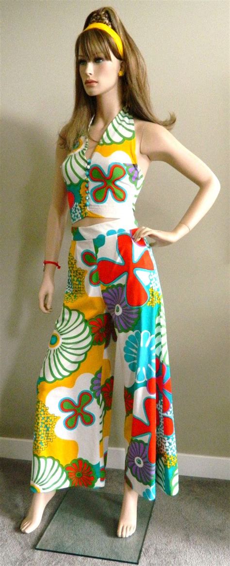 60s Flower Power Fashion - Flowers Power Photos