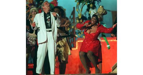 Patti LaBelle and Tony Bennett Perform at the Super Bowl in 1995 | The ...