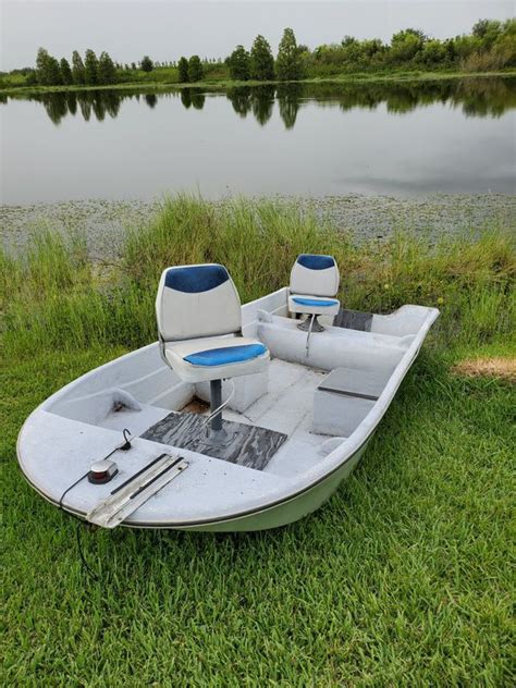 12.5 ft fiberglass Jon boat for Sale in Lakeland, FL - OfferUp