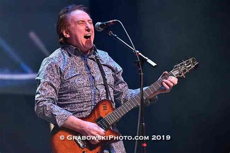 antimusic.com: Caught In The Act: Denny Laine Live At The Arcada Review