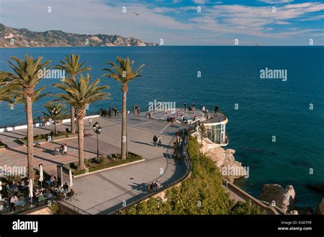 Balcon de Europa, Nerja, Malaga Provinz, Region von Andalusien, Spanien ...