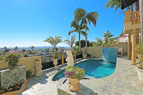 Barry Manilow’s Former Mediterranean-Style Home Is on the Market for ...