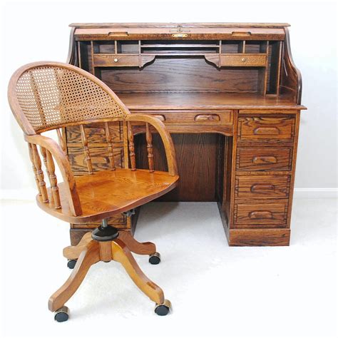 Oak Crest Roll Top Desk with Chair : EBTH