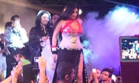 Armenian belly dancer Safinaz sentenced to 6 months for Egypt flag costume - Politics - Egypt ...