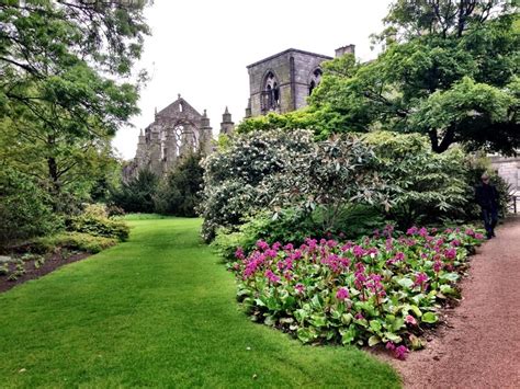 Holyrood Palace Abbey Ruins and Gardens Holyrood Palace, Greek Revival Architecture, Favorite ...