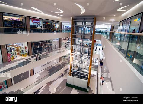 SM Seaside Mall interior from 3rd floor, South Road Precinct, Cebu City ...