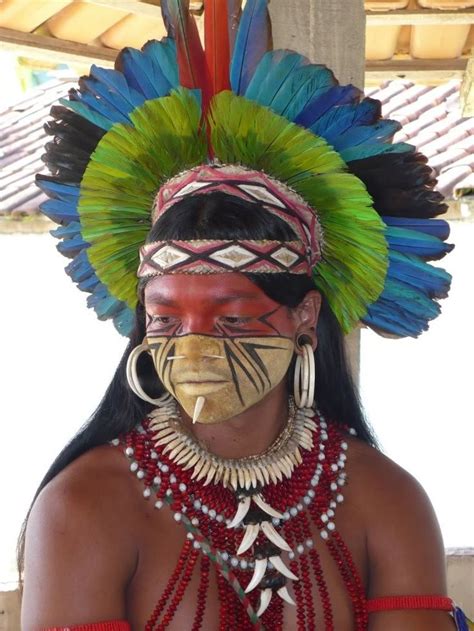 The Pataxó are a native tribe in Bahia, Brazil with a population of about 11,800 indivi… | Povos ...