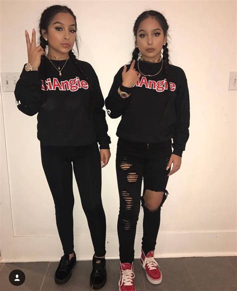 Brilliant 50+ Best Siangie Twins Outfits https://fazhion.co/2017/07/12/50-best-siangie-twins ...