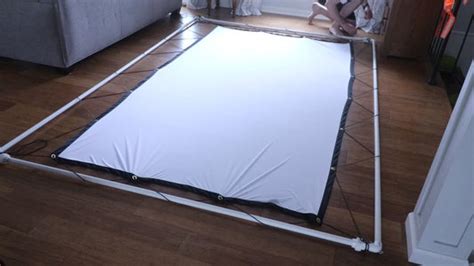 DIY Inexpensive Collapsible Projector Screen Frame : 8 Steps (with ...