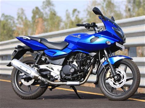 2017 Bajaj Pulsar 220 New Model - Launch, Price, Mileage, Specifications