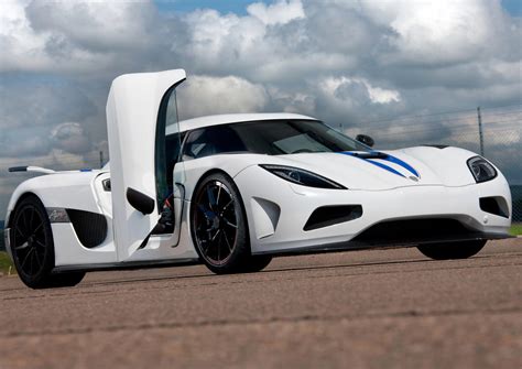 Koenigsegg Agera R: Review, Trims, Specs, Price, New Interior Features, Exterior Design, and ...