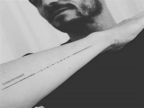 Orlando Bloom misspells son's name in new morse code tattoo