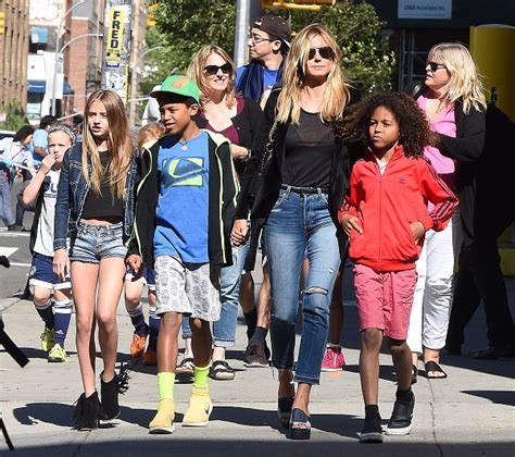 Heidi Klum Explores New York City With Her Four Kids | Celeb Baby Laundry