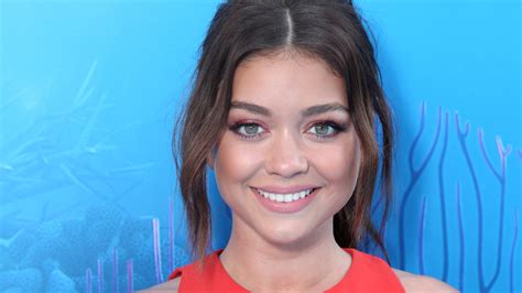 Sarah Hyland's New Hair Color Is Unexpectedly Gorgeous for Summer | Glamour