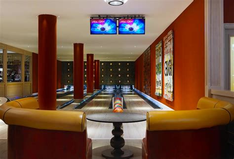 12 Striking Alleys For Bowling In London