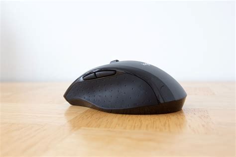 Logitech Marathon Mouse M705: A Customizable Wireless Mouse with Above ...