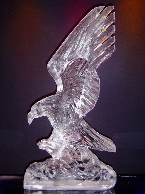 #Eagle #icesculpture by PSD Ice Art | Ice sculptures, Ice art, Ice carving