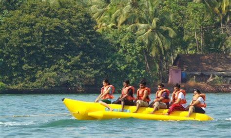 Amazing Goa: Banana Boat Ride In Goa