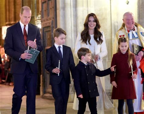 Royal Christmas Card Has Hidden Message Showing Who the Central Figure of the Wales Family Is ...