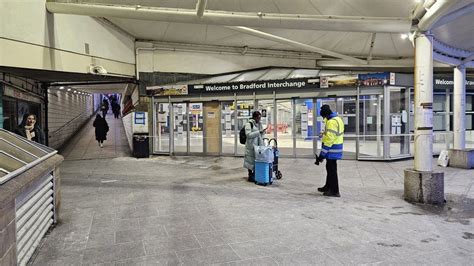 Bradford Interchange passengers on 'fiasco' of bus station closure - BBC News