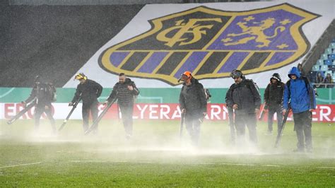 Rainy Weather Concerns Ahead of 1. FC Saarbrücken vs. Borussia Mönchengladbach Cup Quarter-Final ...